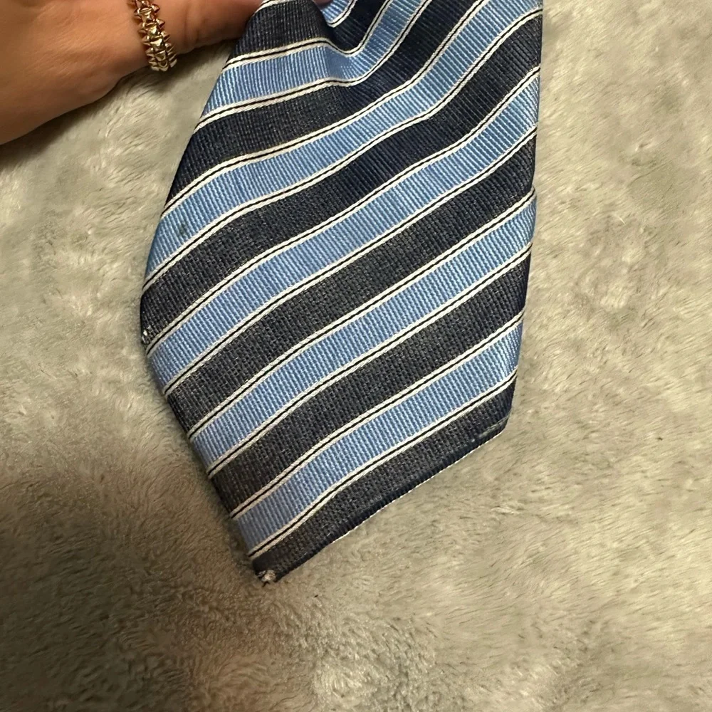 Hand made men tie